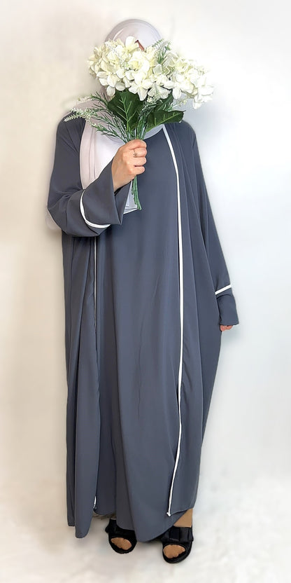 ZWEITEILIGE ABAYA MEDINA-SEIDEN-STIL (SAHRA)