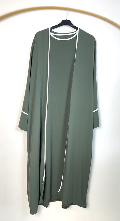 ZWEITEILIGE ABAYA MEDINA-SEIDEN-STIL (SAHRA)